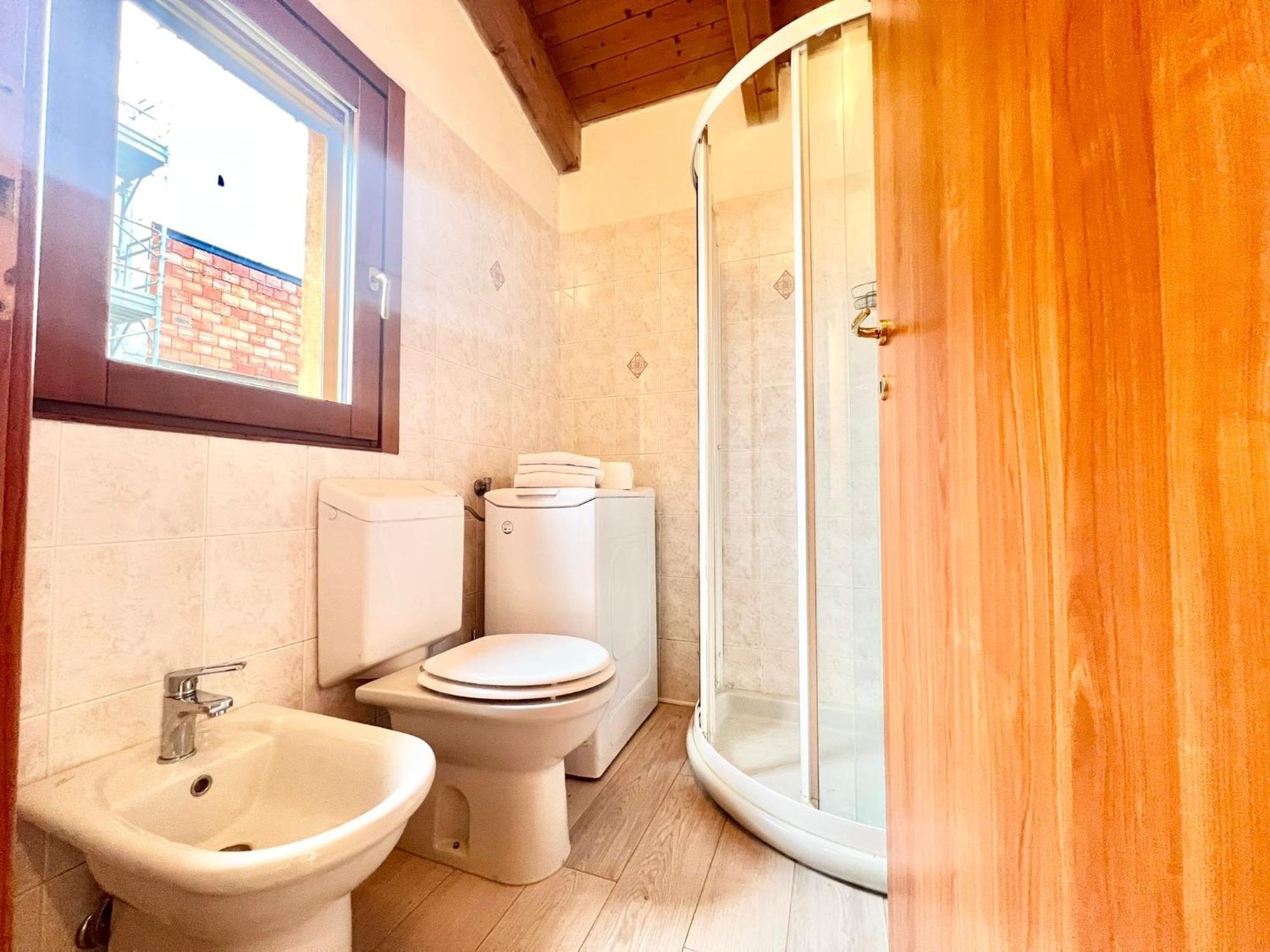 Apartment Moderno Con Design Caldo E Accogliente, Con Parcheggio Gratuito E Balcone Privato, Vicino A Fiere, Eventi E Concerti Mailand