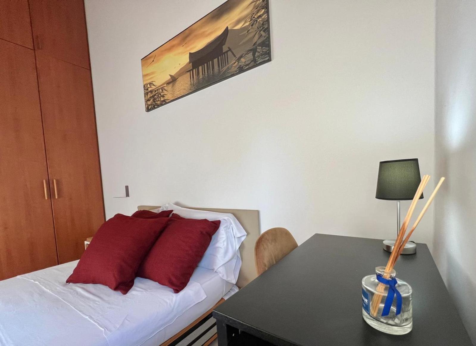 Apartment Moderno Con Design Caldo E Accogliente, Con Parcheggio Gratuito E Balcone Privato, Vicino A Fiere, Eventi E Concerti Mailand